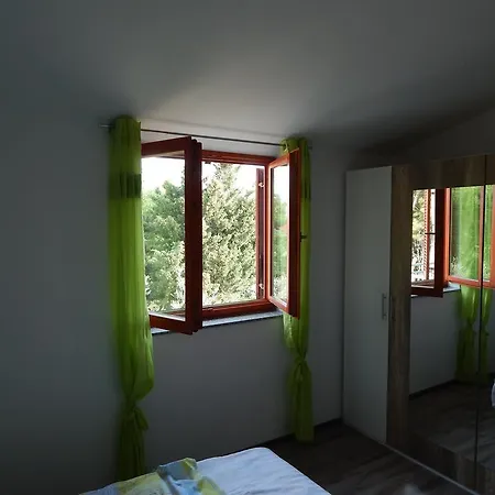 Matilda Apartamento Starigrad Paklenica